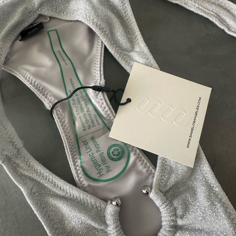 Women's Silver Intimates Set - Picture 3 of 5